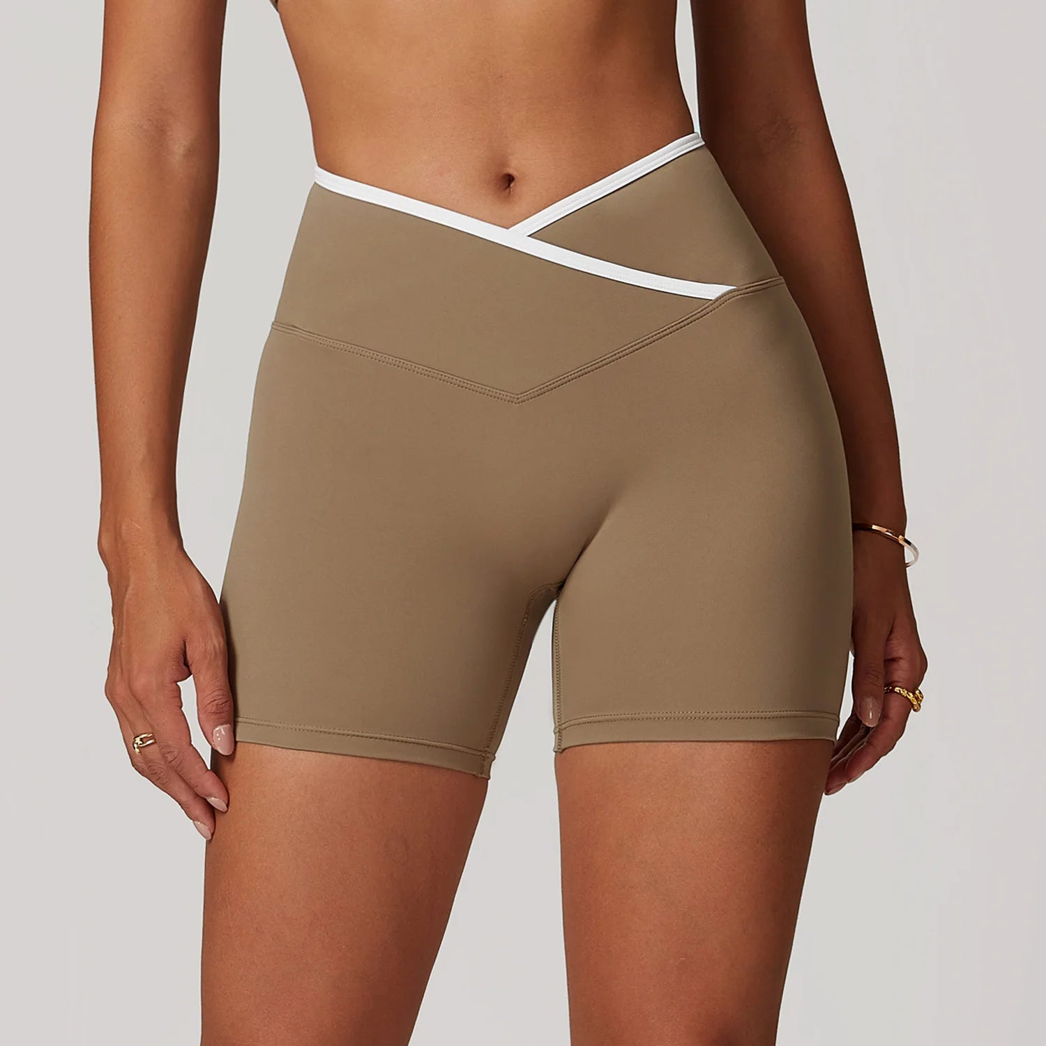 ENERGEA - V-shaped Fitness Women Shorts